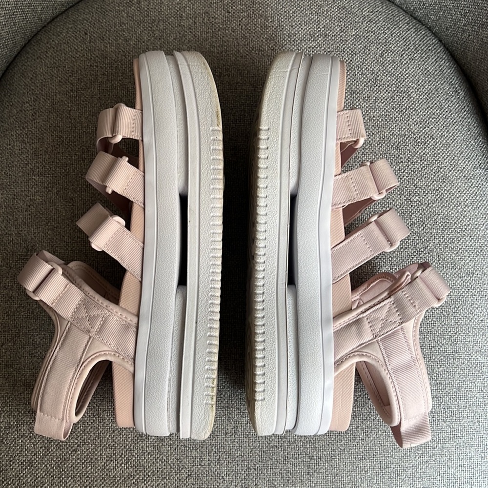Nike Women's Sandals - Pink and White
